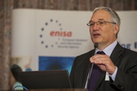 ENISA's Executive Director, Udo Helmbrecht, participates at DE-CIX Customer Summit in Frankfurt